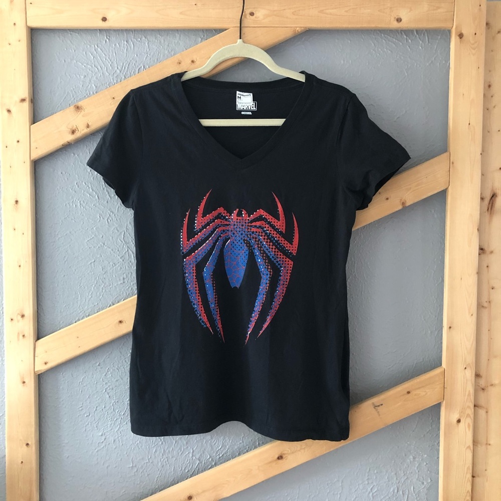 Spider-Man V-Neck T-Shirt Black Size Medium - Avengers MCU Apparel